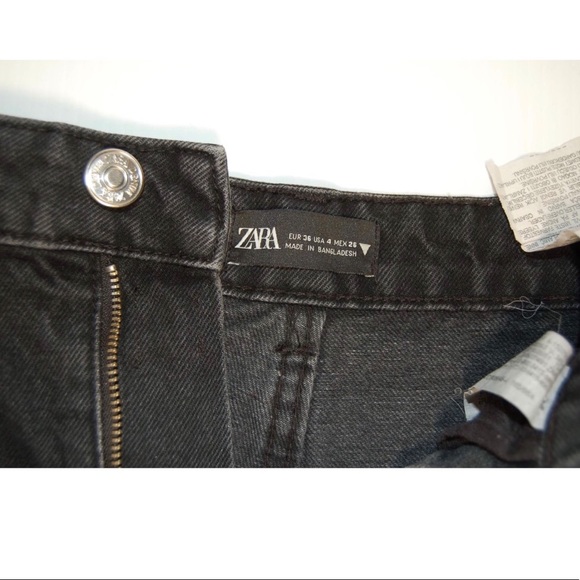 Zara High Rise Black Mom Jeans - Picture 4 of 4